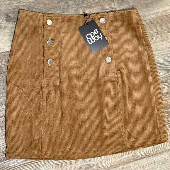 LF Light Brown One Way Corduroy Snap Button Front Skirt, NWT, Size 8 - Picture 1 of 5